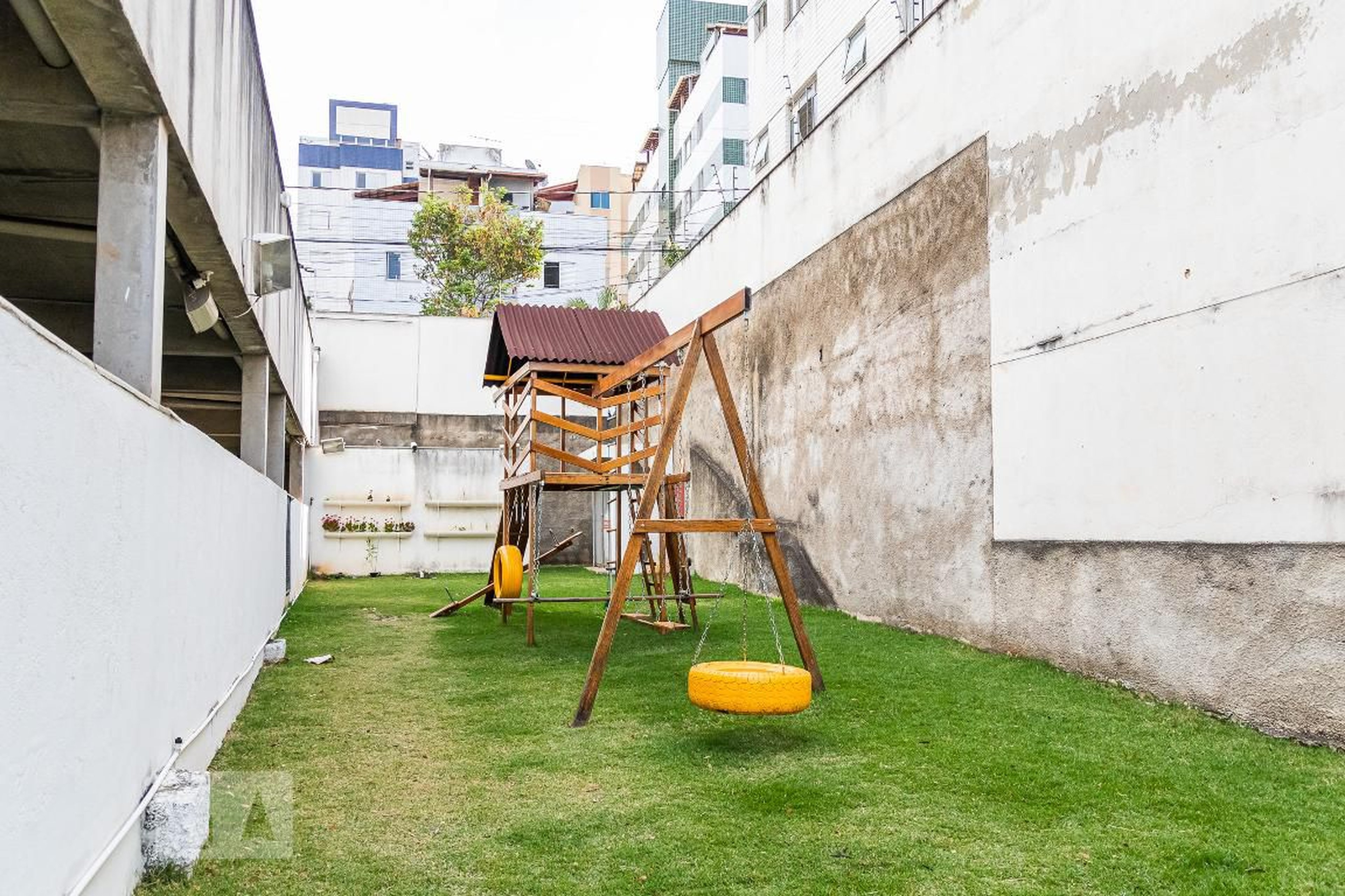 Playground - Edifício Mendes Azevedo Tower