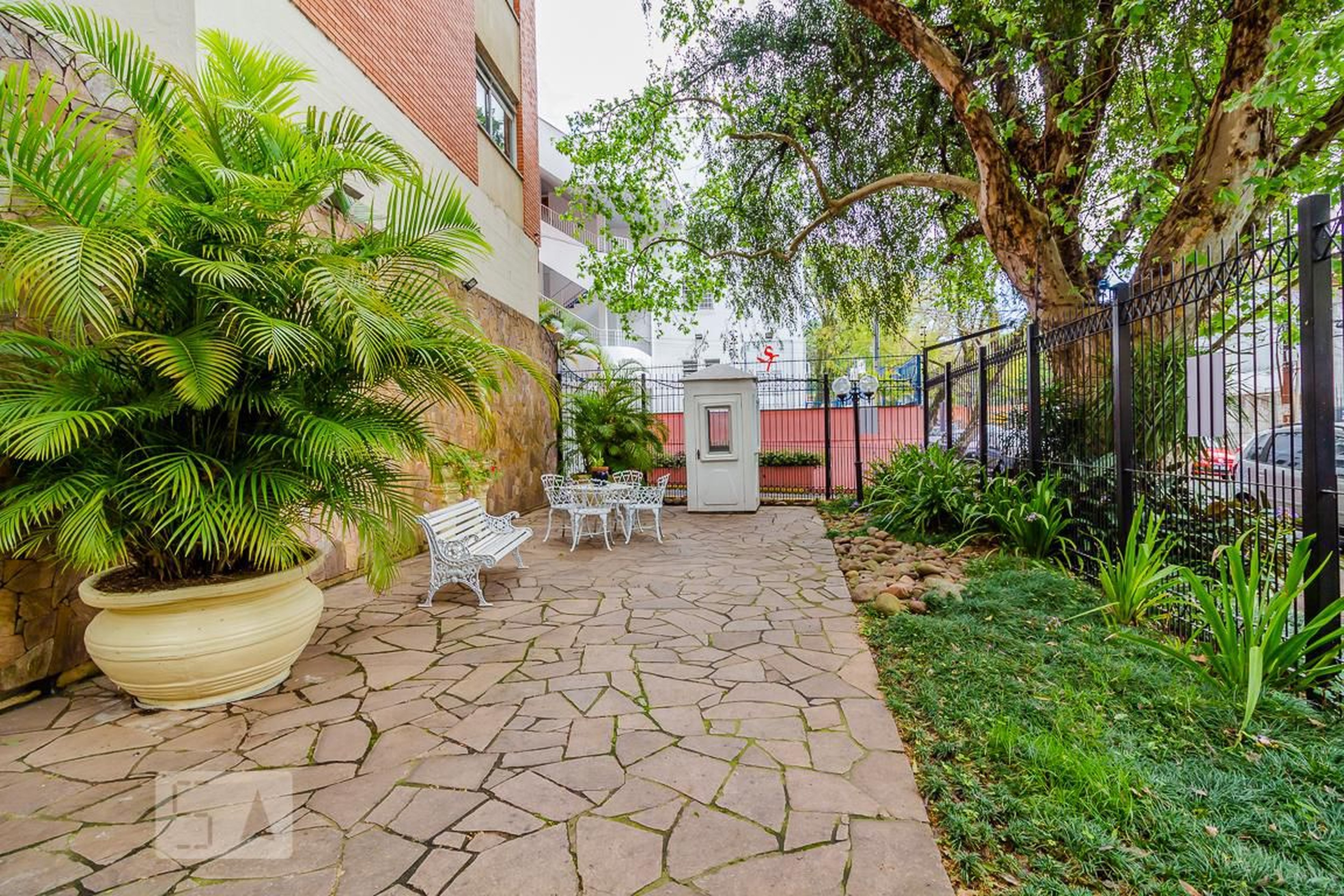 Hall de entrada - Conjunto Residencial Menino Deus