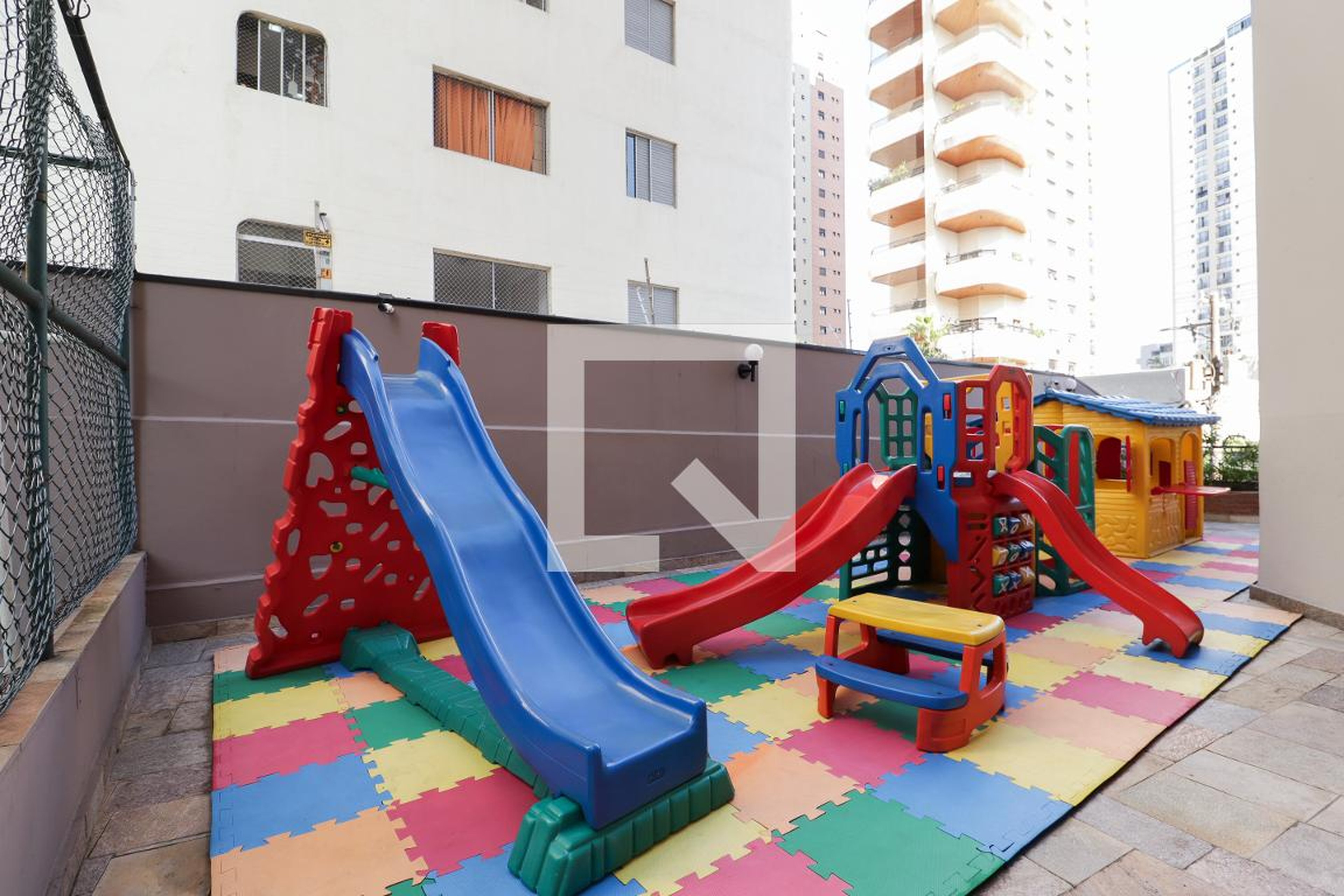 Playground - Edifício Phoenix