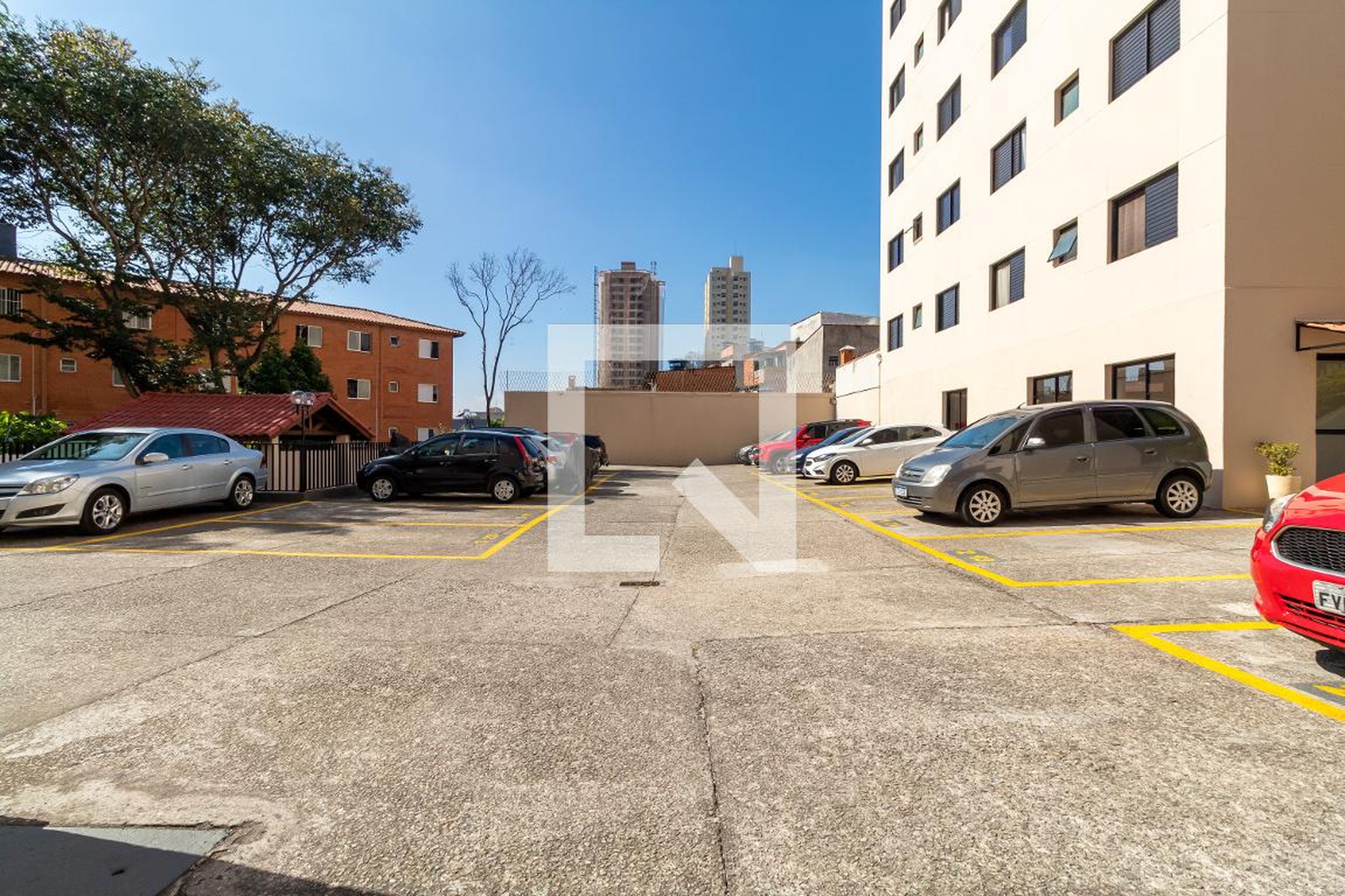 Estacionamento - Conjunto Residencial Gênesis