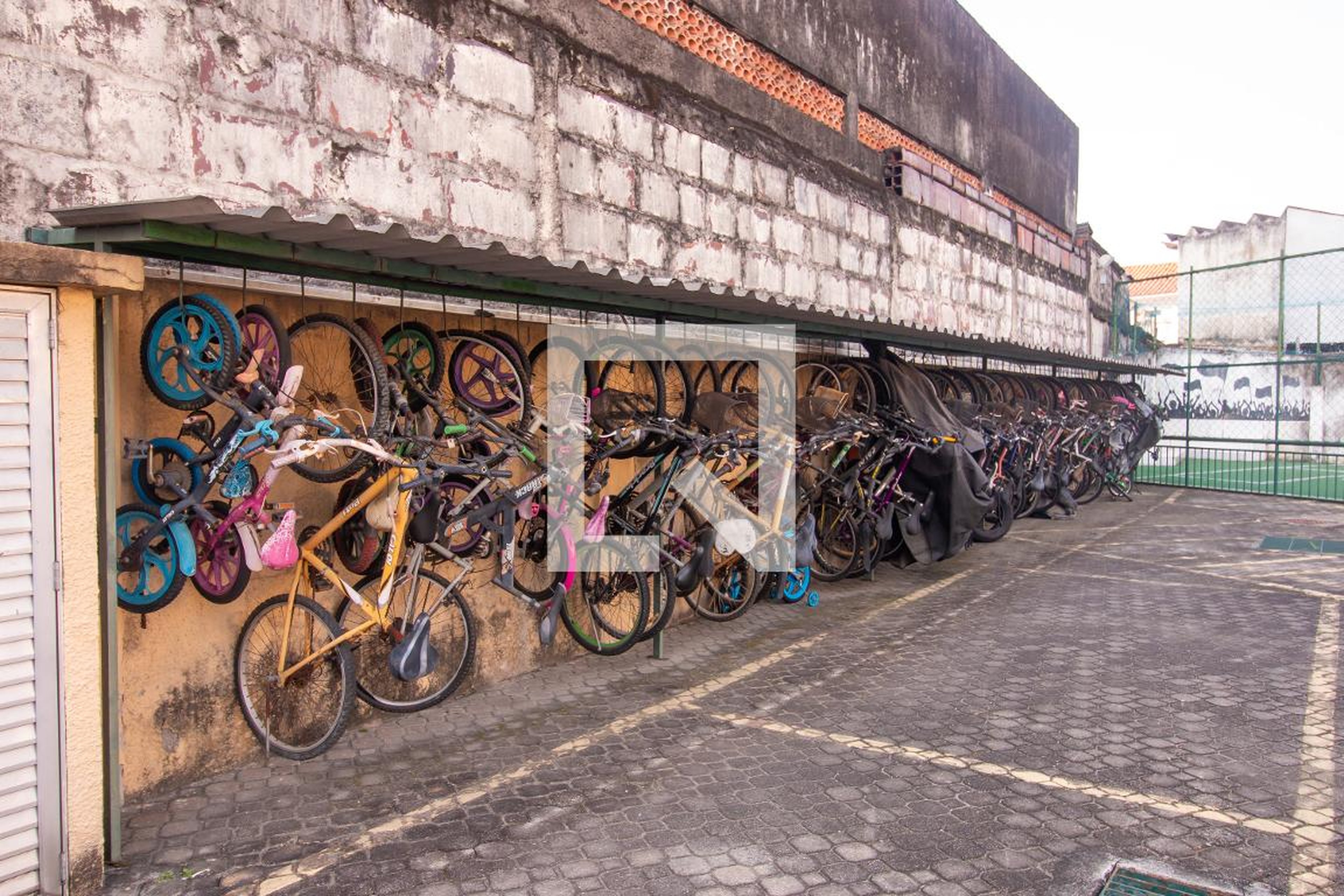 Bicicletário - Park Village