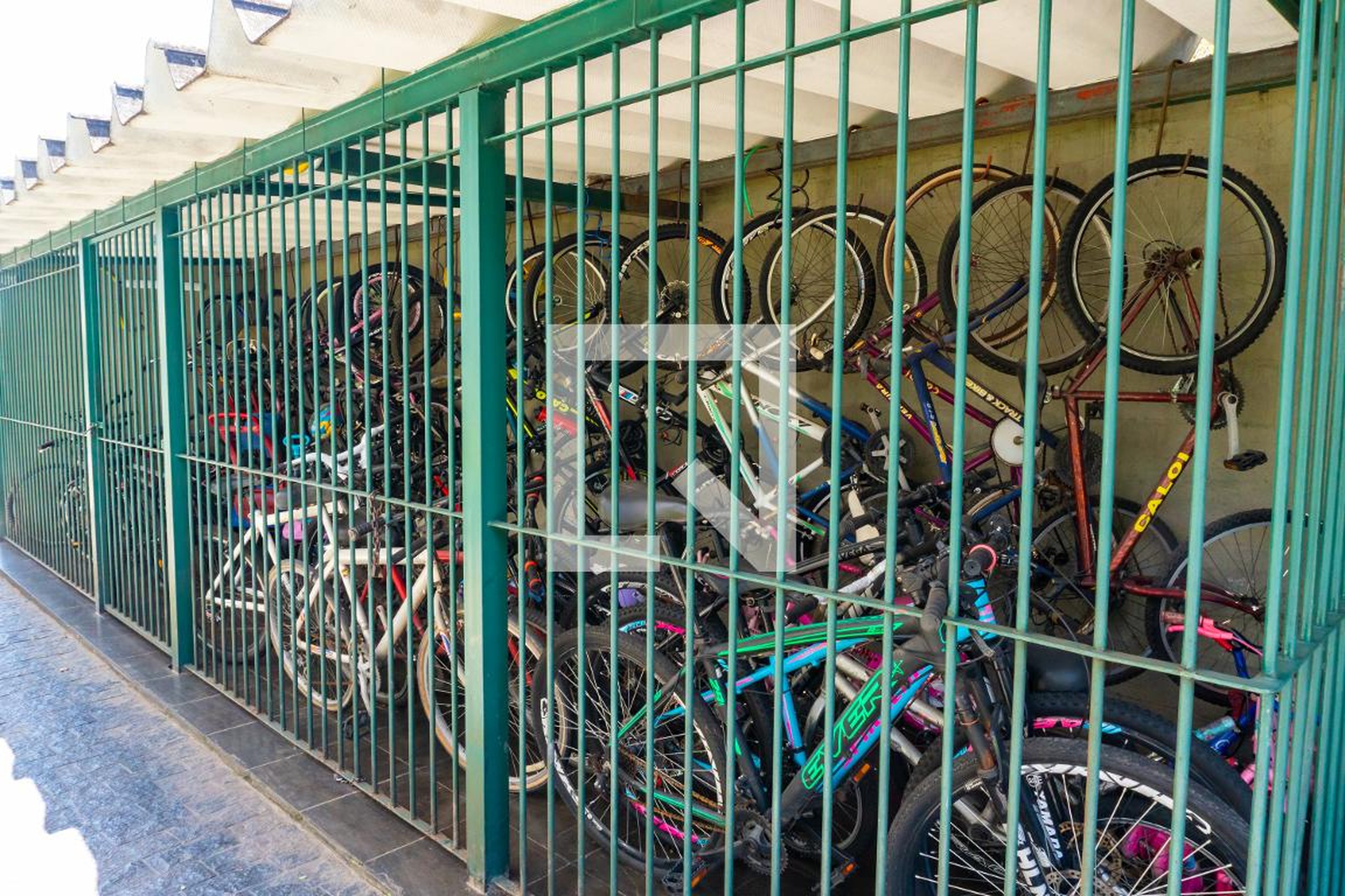 Bicicletário - Le Breton  Residencial Alto do Jabaquara