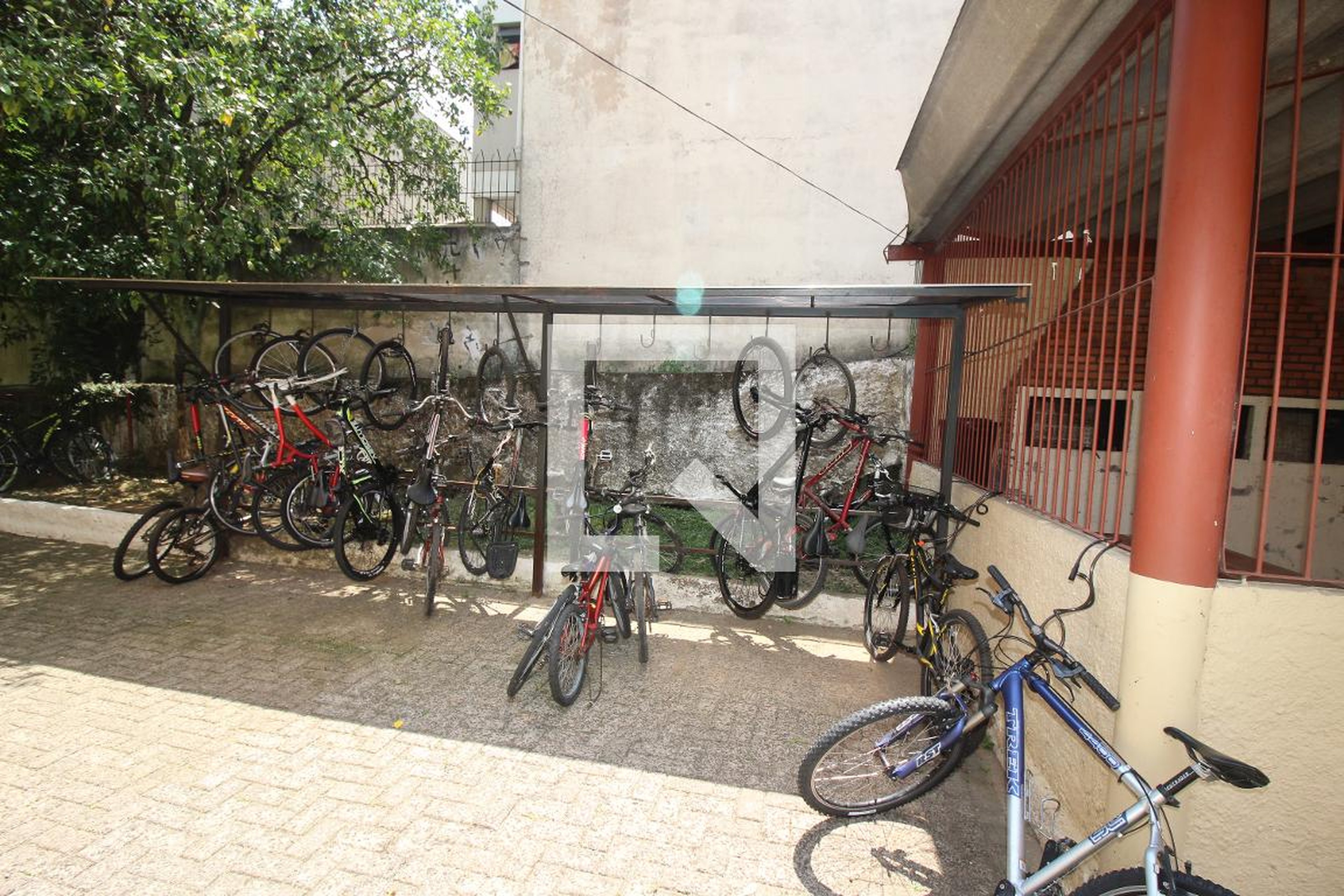 Bicicletário - Conjunto Habitacional Pereira Neto