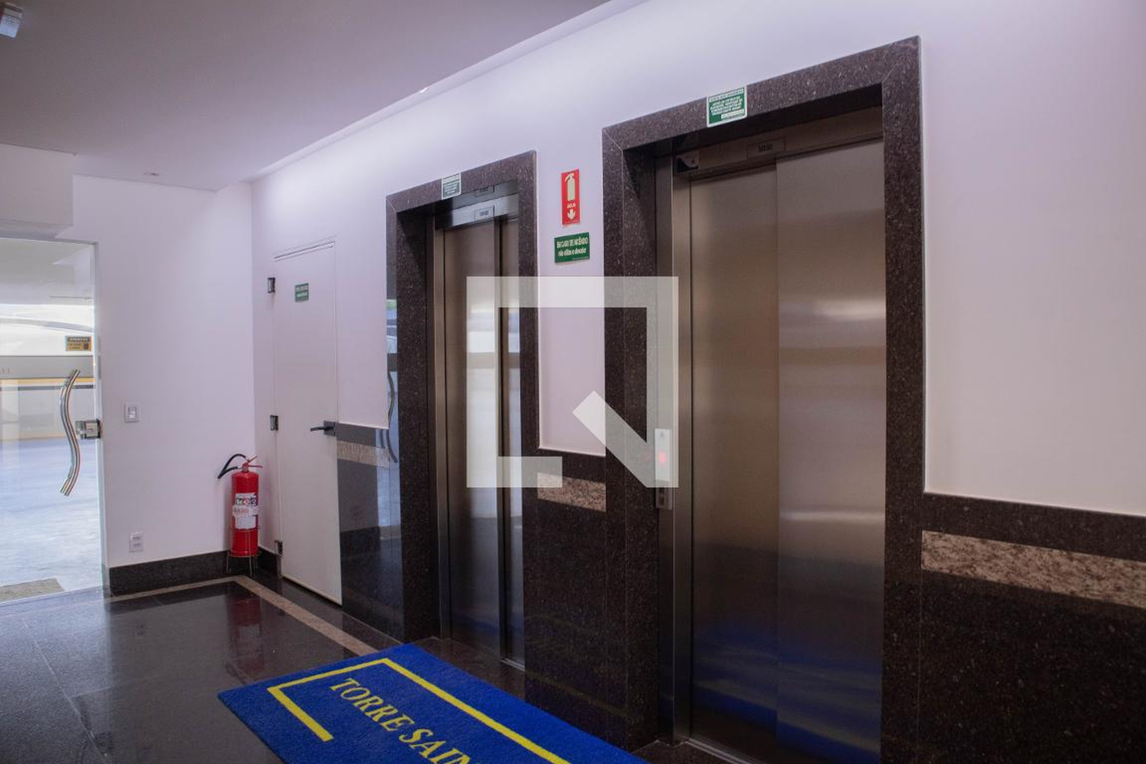 elevador - Saint Michael