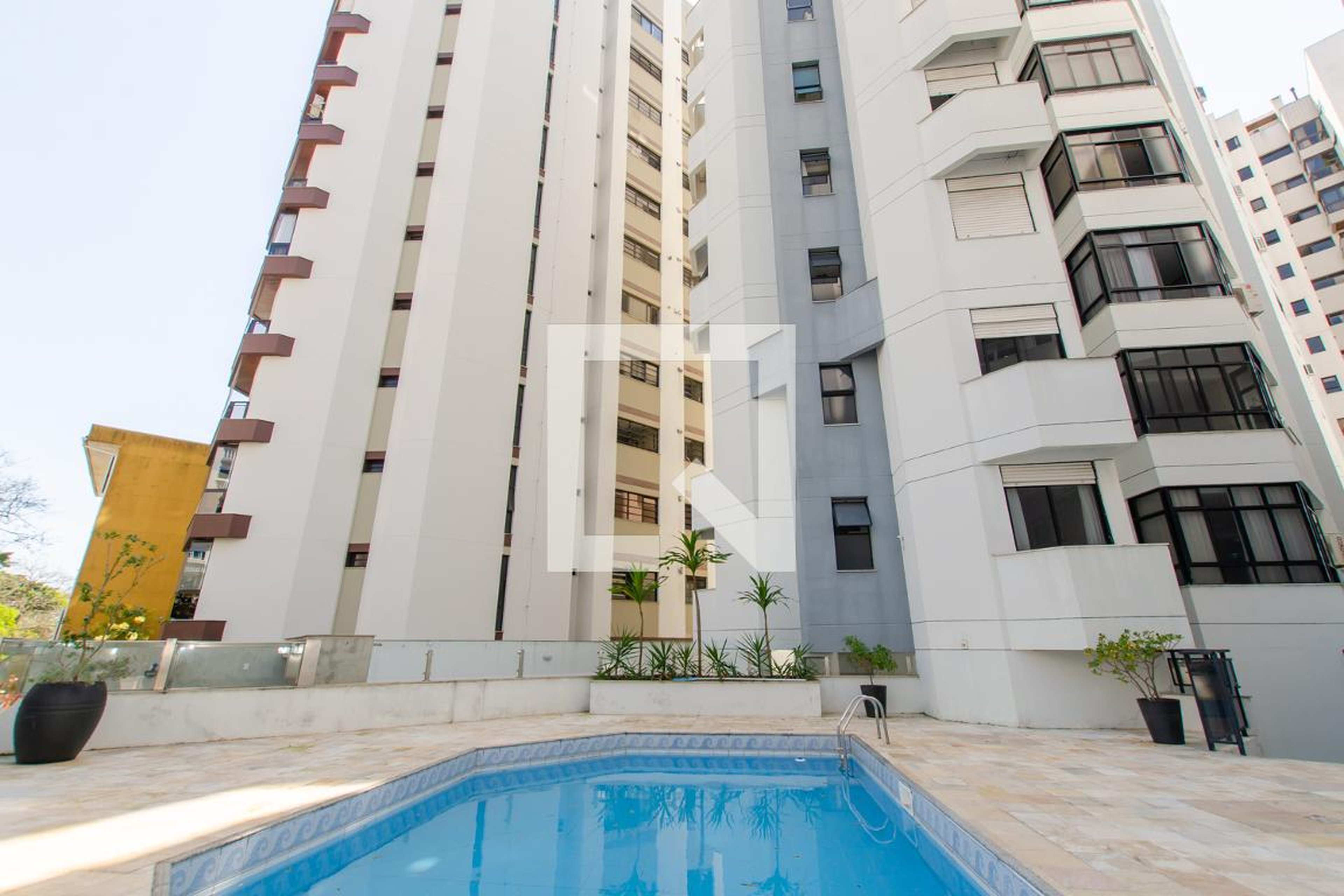 Piscina - Residencial Gaia