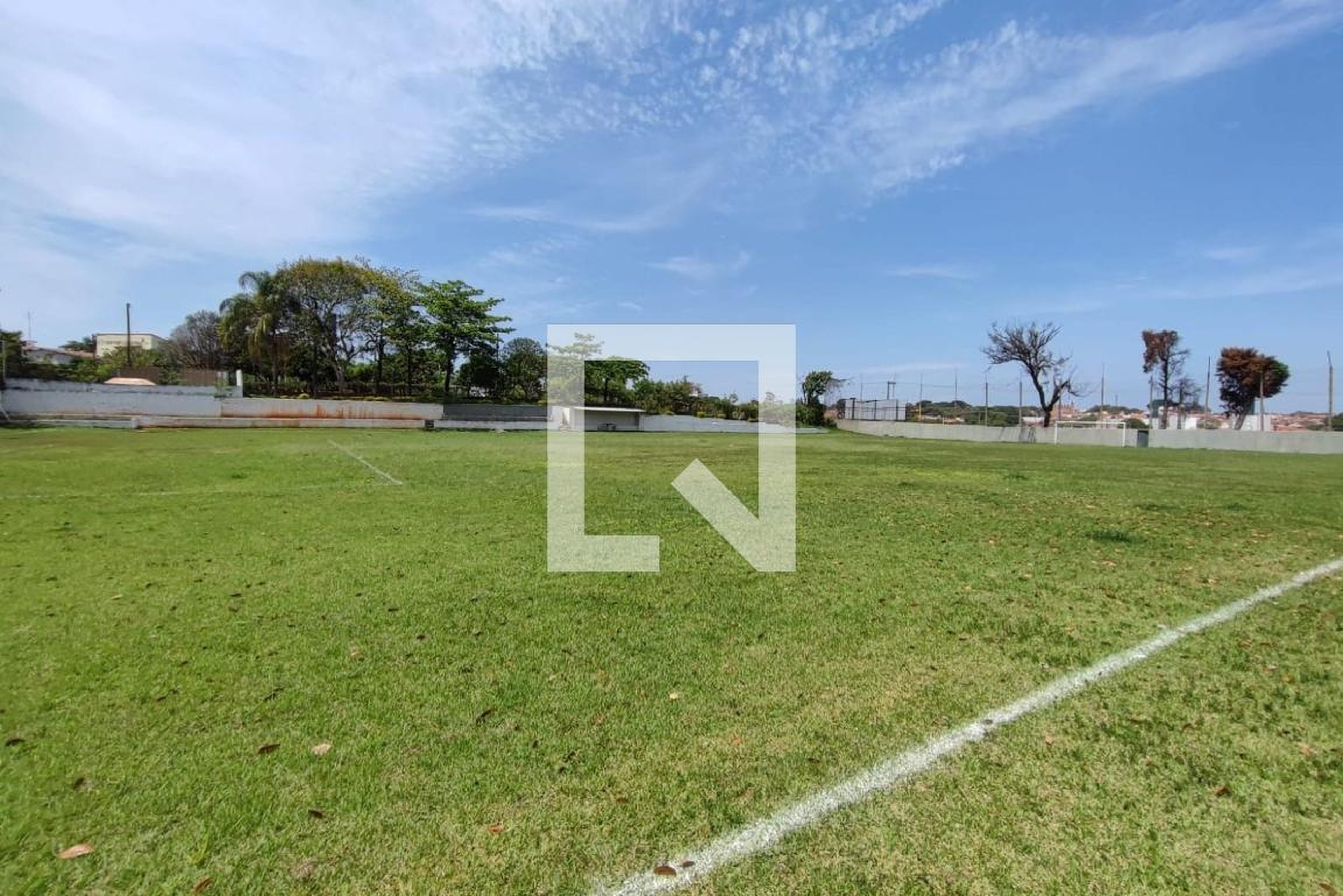 Campo de Futebol - Bandeirantes