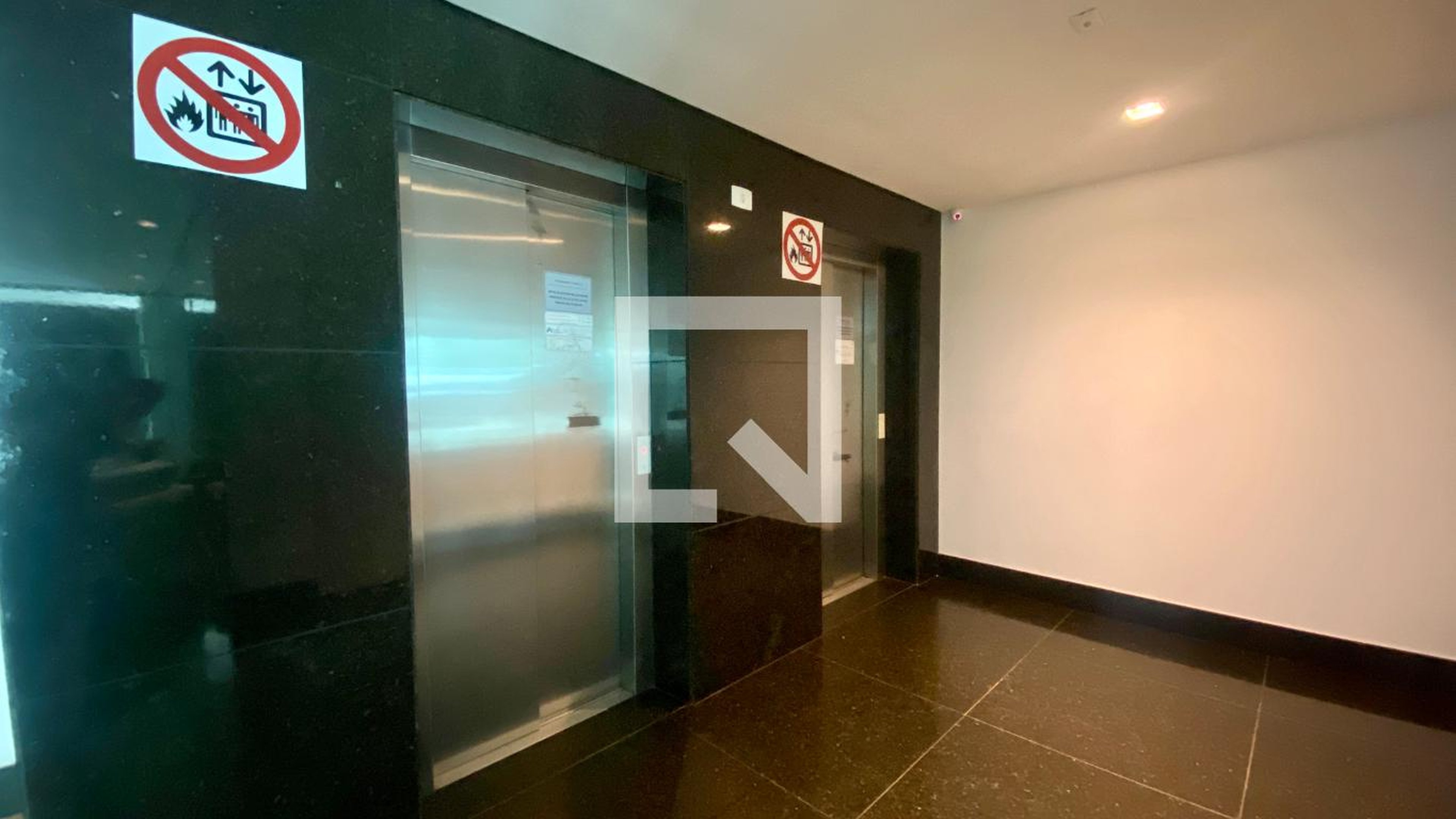 Elevador - Residencial Verona