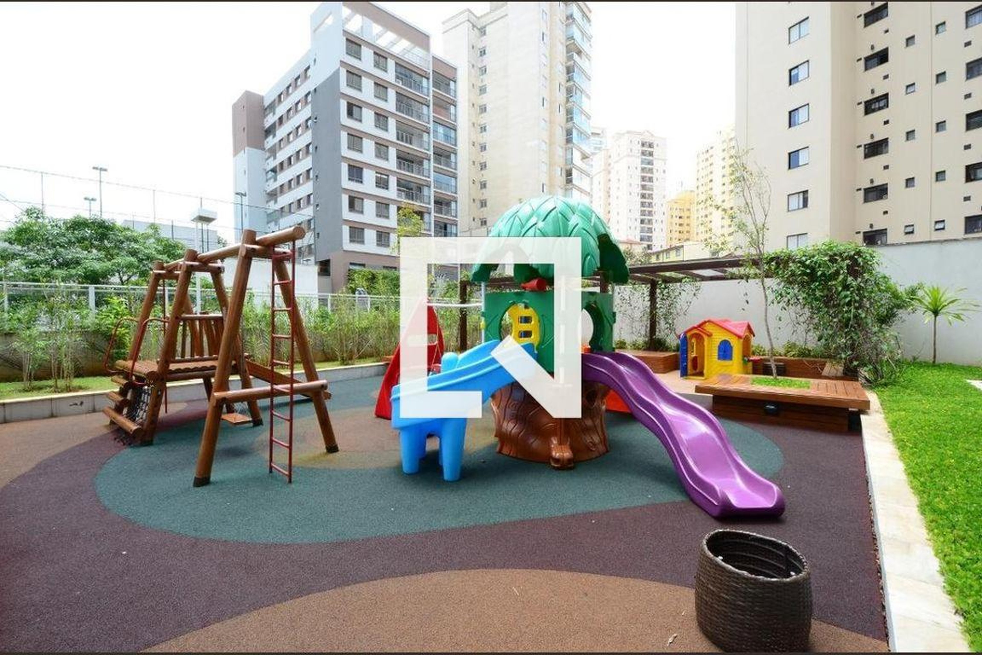 Playground - Biografia  Vila Mariana