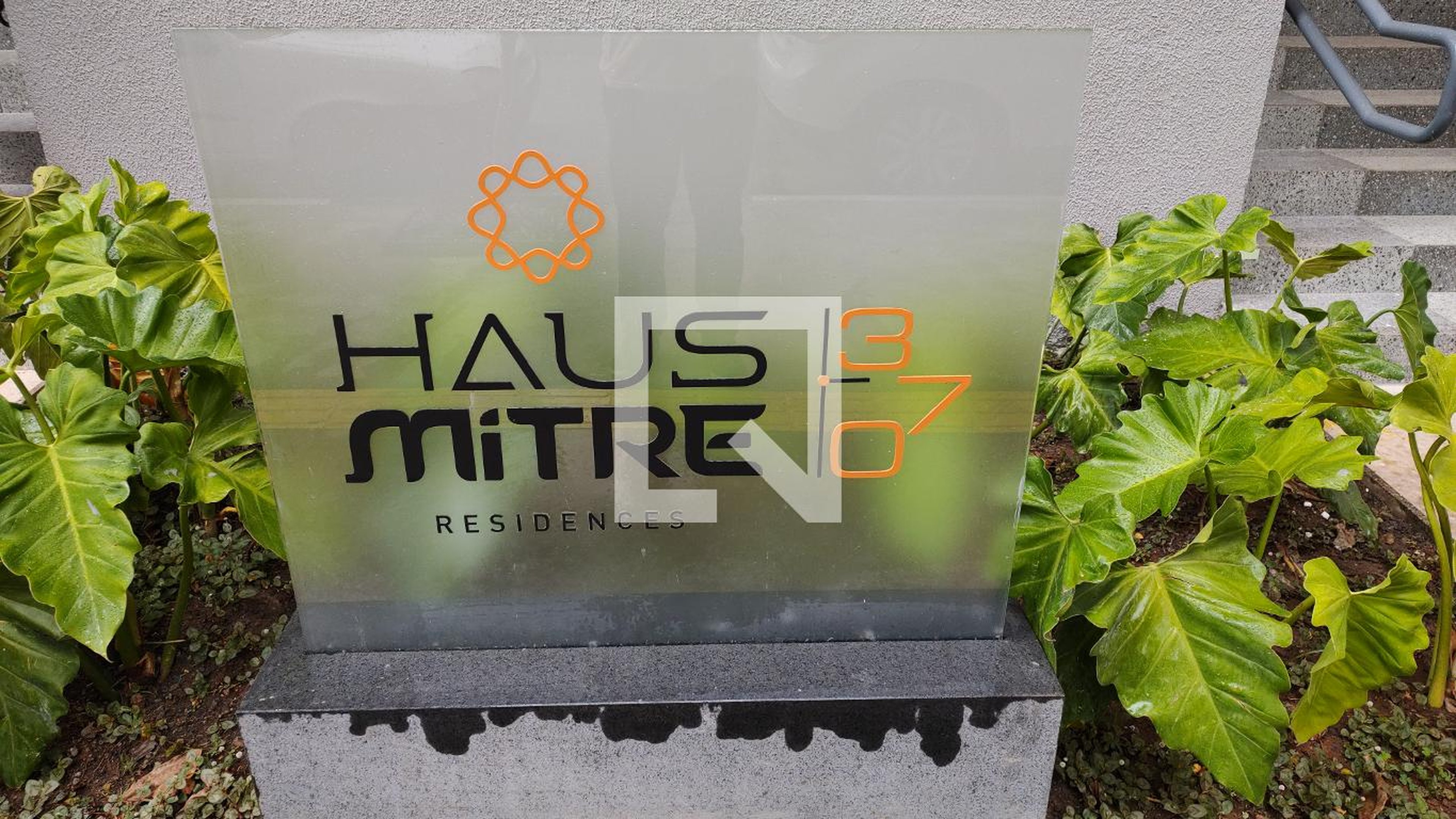 Entrada - Haus Mitre Residences 370