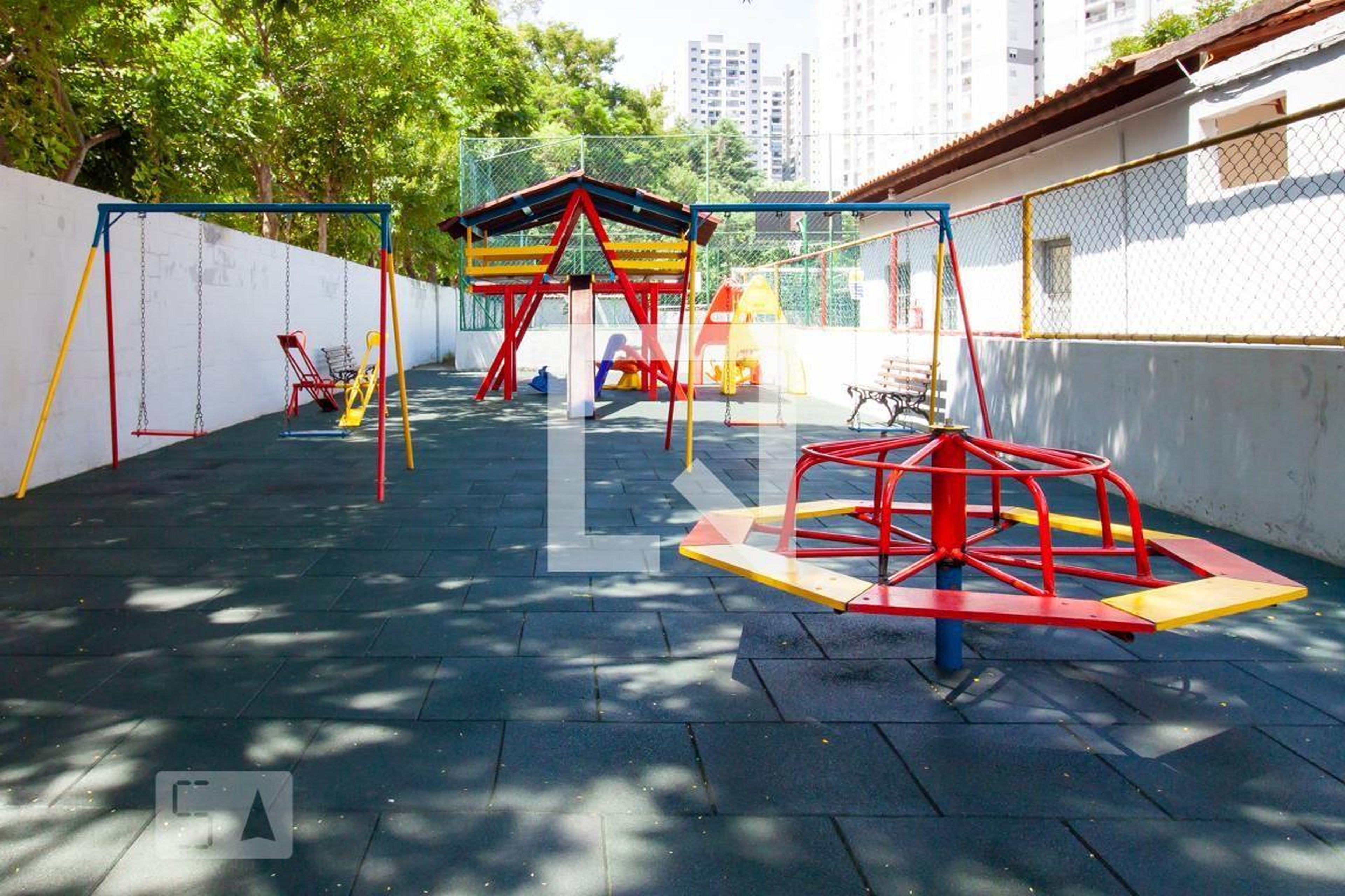 Playground - PARQUE DOS EUCALIPTOS