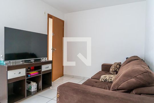 APARTAMENTO no 3º andar com 2 dormitórios e 1 garagem