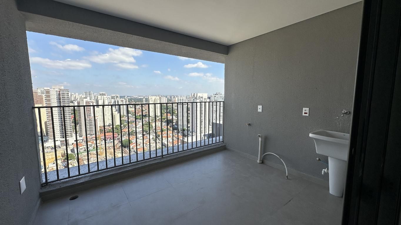 apto 2 suítes com lavabo