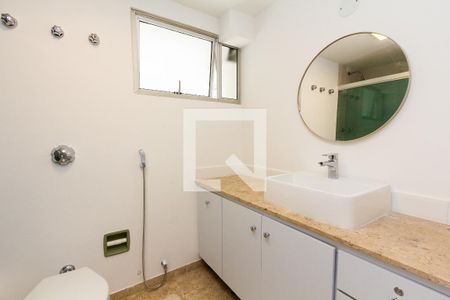Banheiro de apartamento para alugar com 3 quartos, 112m² em Itaim Bibi, São Paulo