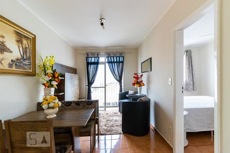 Sala de apartamento para alugar com 1 quarto, 55m² em Centro, Campinas