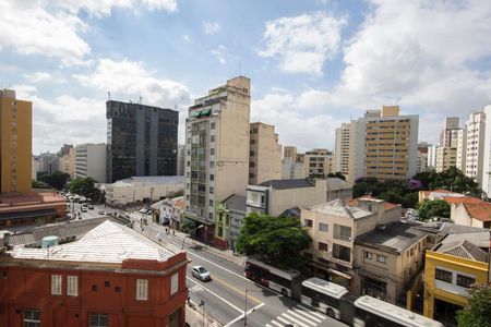 Vista Av. Brigadeiro sentido centro de apartamento para alugar com 2 quartos, 65m² em Bela Vista, São Paulo