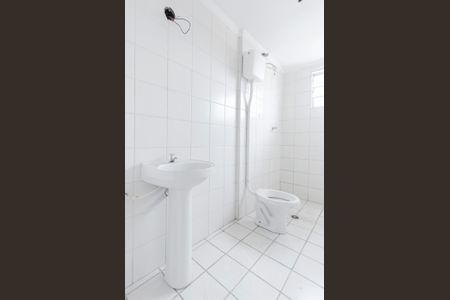 banheiro  de apartamento para alugar com 2 quartos, 65m² em Vila do Encontro, São Paulo