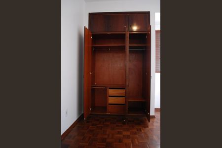 ARMÁRIO  de apartamento para alugar com 1 quarto, 59m² em Centro, Campinas