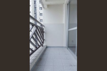 varanda sala de apartamento para alugar com 2 quartos, 59m² em Vila Ipojuca, São Paulo