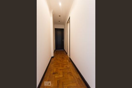 Corredor de apartamento à venda com 1 quarto, 75m² em Bela Vista, São Paulo