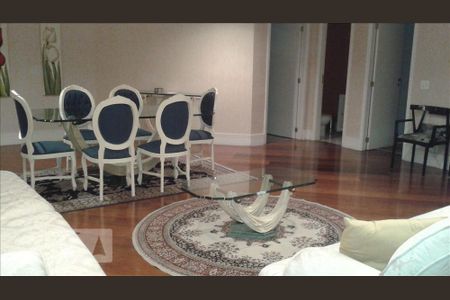 Apartamento à venda com 3 quartos, 130m² em Moema, São Paulo