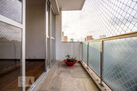 Varanda Sala de apartamento à venda com 3 quartos, 145m² em Moema, São Paulo