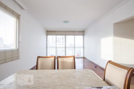 Sala de apartamento à venda com 3 quartos, 145m² em Moema, São Paulo