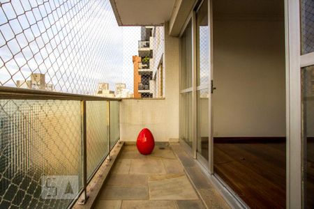 Varanda Sala de apartamento à venda com 3 quartos, 145m² em Moema, São Paulo