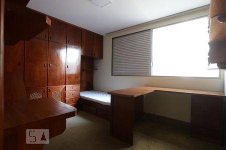 Quarto 1 de apartamento para alugar com 3 quartos, 135m² em Santa Cecília, São Paulo