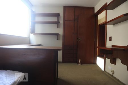 Quarto 1 de apartamento para alugar com 3 quartos, 135m² em Santa Cecília, São Paulo