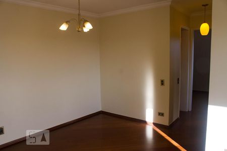 sala de apartamento para alugar com 2 quartos, 70m² em Saúde, São Paulo