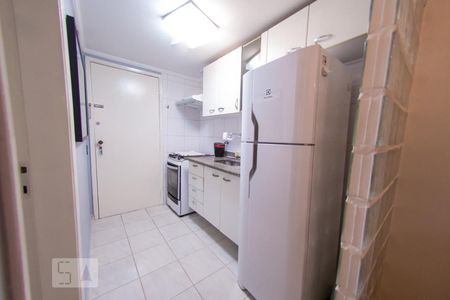 Cozinha de kitnet/studio à venda com 1 quarto, 30m² em Cerqueira César, São Paulo