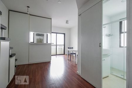 Sala de apartamento para alugar com 1 quarto, 90m² em Cerqueira César, São Paulo