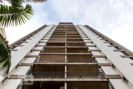 Edificio de apartamento à venda com 3 quartos, 129m² em Moema, São Paulo