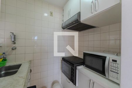 Sala/Cozinha de apartamento para alugar com 1 quarto, 35m² em Morro dos Ingleses, São Paulo