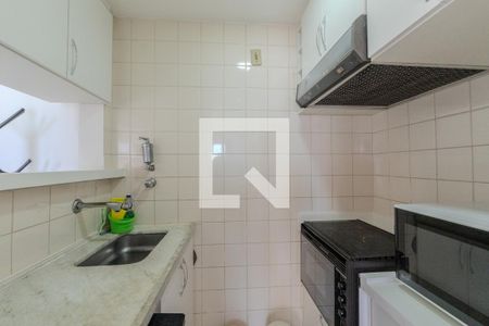 Sala/Cozinha de apartamento para alugar com 1 quarto, 35m² em Morro dos Ingleses, São Paulo