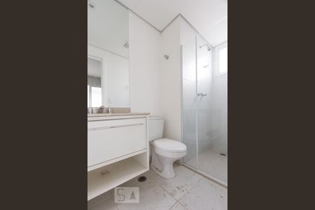 Banheiro de kitnet/studio para alugar com 1 quarto, 54m² em Vila Olímpia, São Paulo