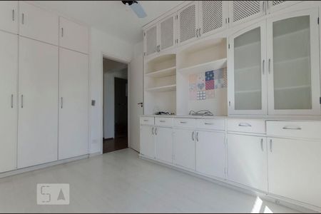 quarto 1 de apartamento para alugar com 3 quartos, 93m² em Pinheiros, São Paulo