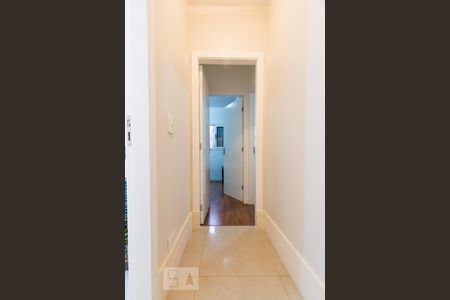 Corredor Quartos de apartamento à venda com 2 quartos, 80m² em Vila Olimpia, São Paulo