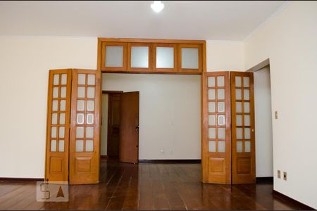 Sala de apartamento à venda com 4 quartos, 169m² em Centro, Campinas