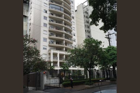 vista frontal do prédio de apartamento para alugar com 2 quartos, 65m² em Cerqueira César, São Paulo