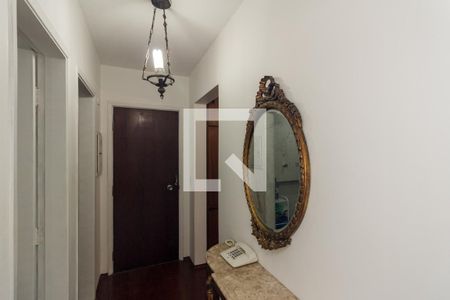 Hall de Entrada de apartamento para alugar com 1 quarto, 60m² em Higienópolis, São Paulo