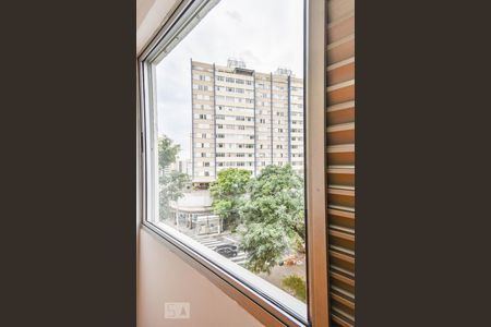 Quarto 1 - Vista de apartamento à venda com 3 quartos, 70m² em Vila Pompéia, São Paulo