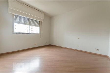 Quarto 02 de apartamento para alugar com 3 quartos, 157m² em Sumaré, São Paulo