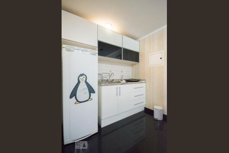 Cozinha de apartamento para alugar com 1 quarto, 43m² em Vila Uberabinha, São Paulo