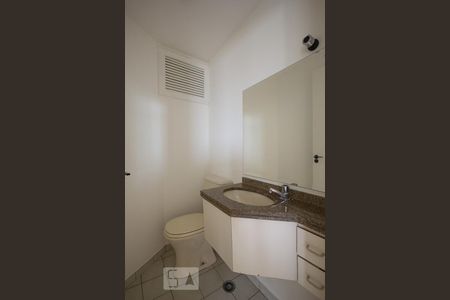 Lavabo de apartamento para alugar com 3 quartos, 115m² em Cambuí, Campinas