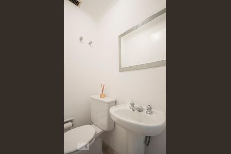 Lavabo de apartamento para alugar com 1 quarto, 50m² em Brooklin Paulista, São Paulo