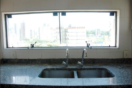 cozinha de apartamento à venda com 3 quartos, 143m² em Cambuí, Campinas