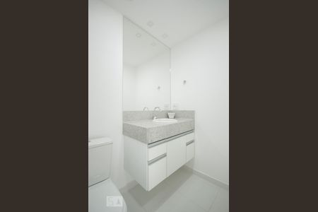 Lavabo de apartamento para alugar com 1 quarto, 70m² em Vila Gertrudes, São Paulo
