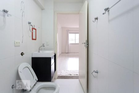 Banheiro de apartamento à venda com 1 quarto, 28m² em Bela Vista, São Paulo
