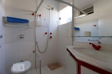 Banheiro da suíte 2 de apartamento à venda com 4 quartos, 222m² em Santa Cecília, São Paulo